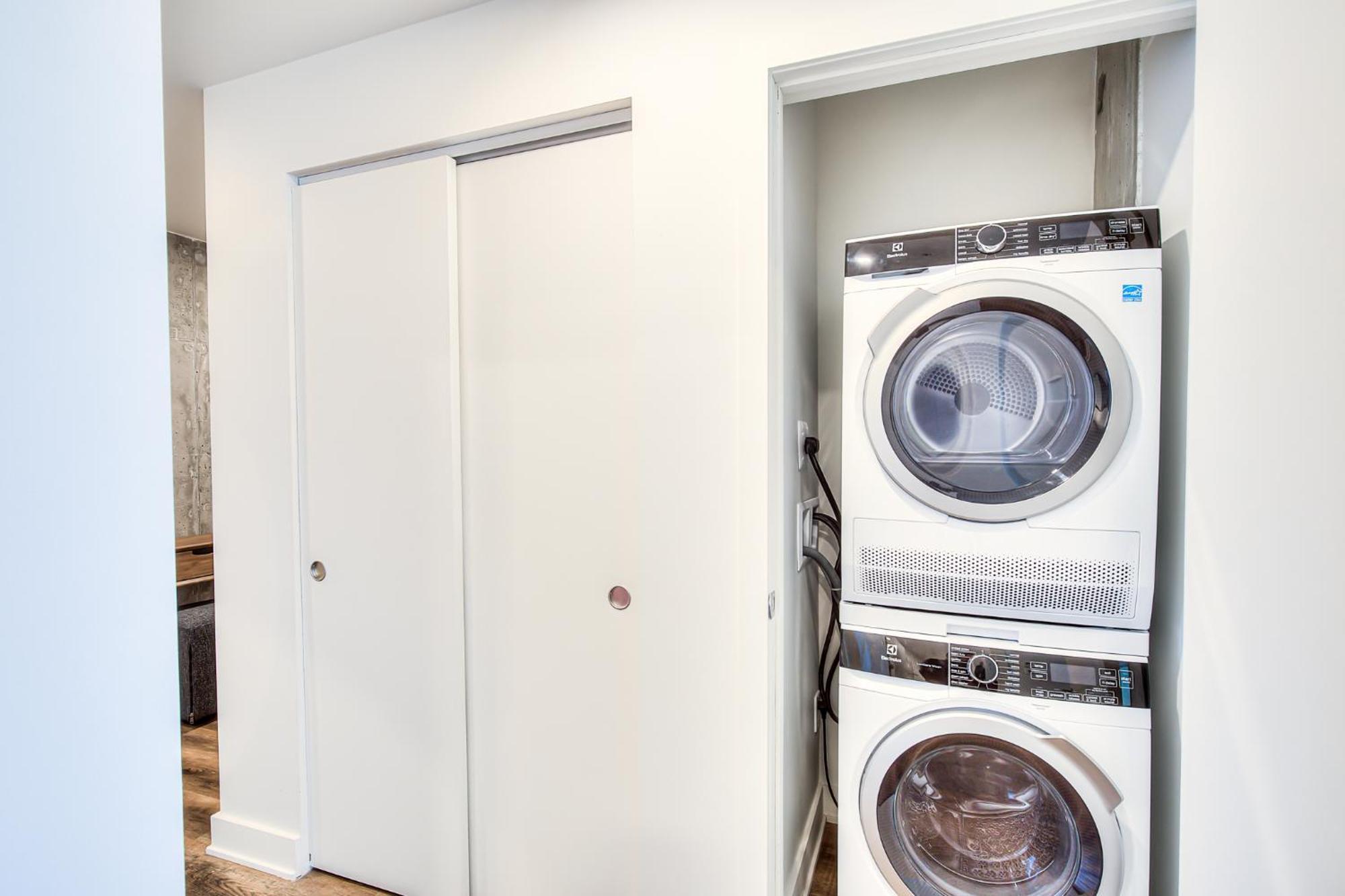 2Br+Gym For Vip Corporate & Students Downtown Mtl Apartment Montreal Bagian luar foto