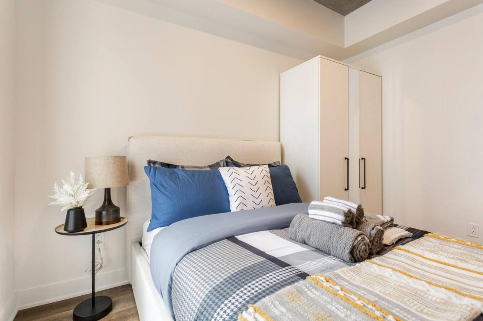 2Br+Gym For Vip Corporate & Students Downtown Mtl Apartment Montreal Bagian luar foto